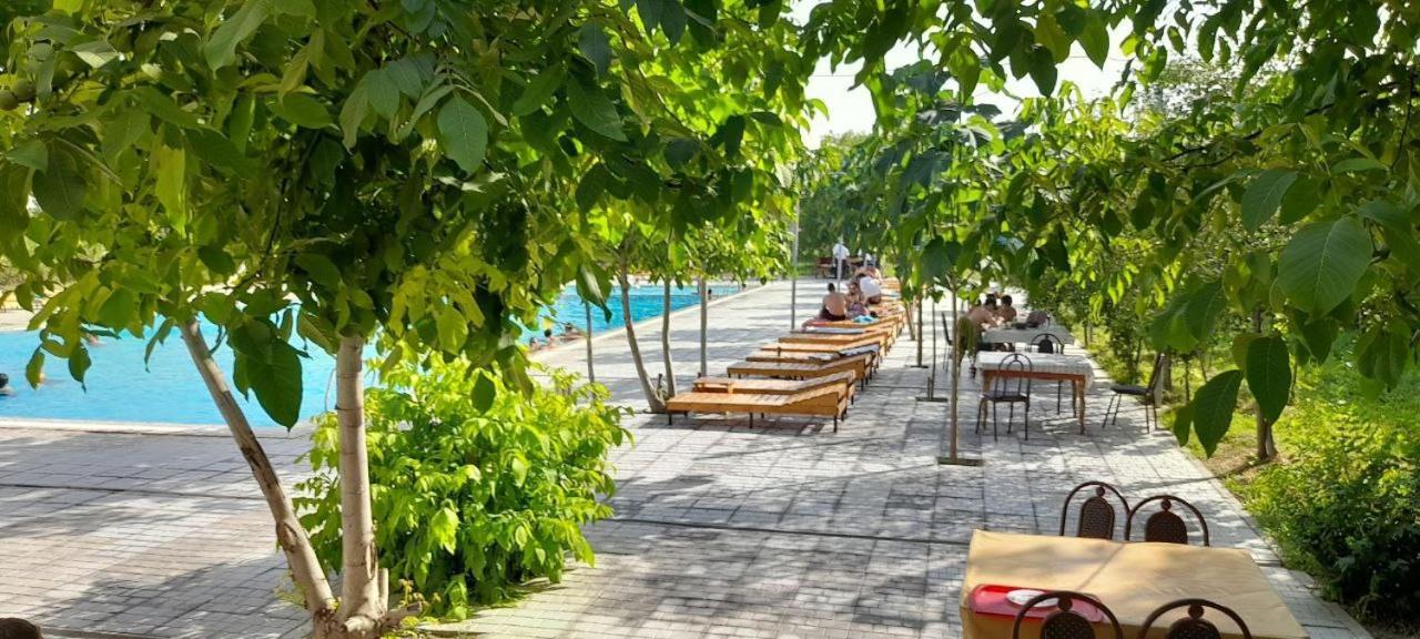 Green Apple Guest House Tashkent Exterior foto